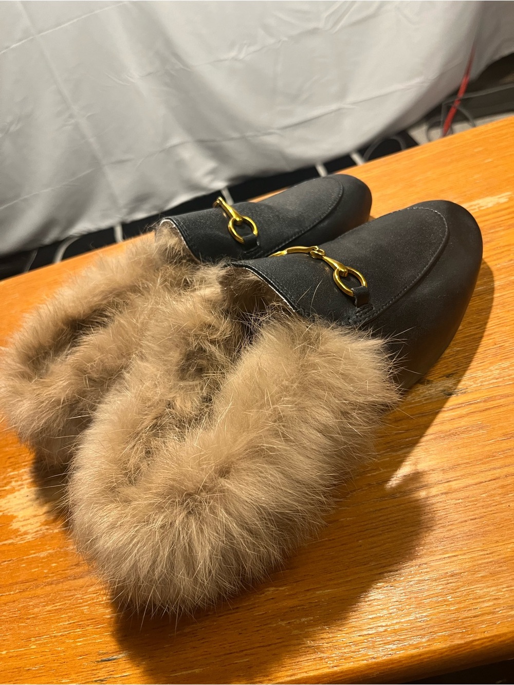 ARQA popular fur-lined backless Gold Accent loafers Mules SZ 38 - Picture 6 of 6